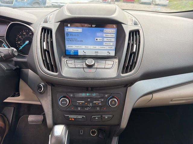 Thumbnail: 2019 Ford Escape - 22