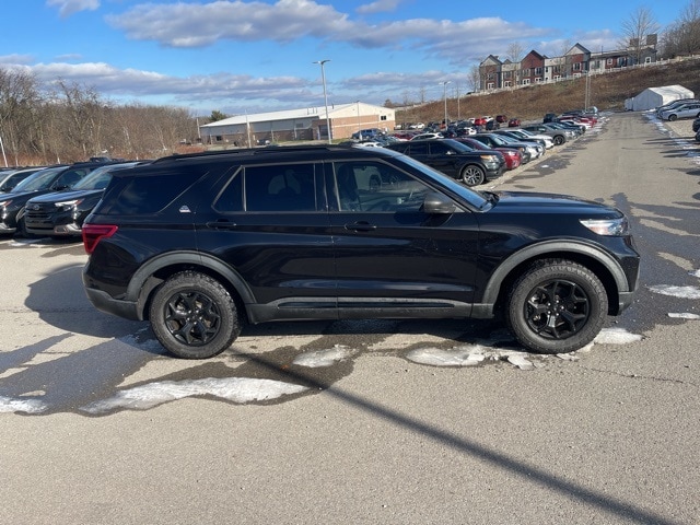 Thumbnail: 2021 Ford Explorer - 6