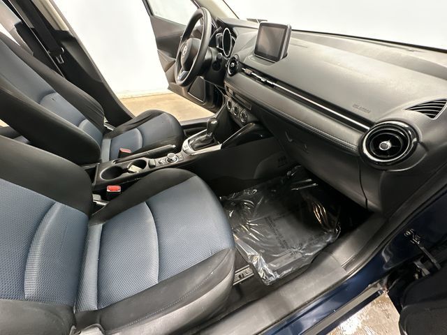 Thumbnail: 2017 Toyota Yaris iA - 20