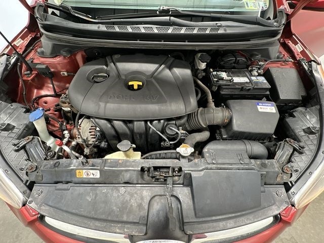 Thumbnail: 2012 Hyundai Elantra - 22