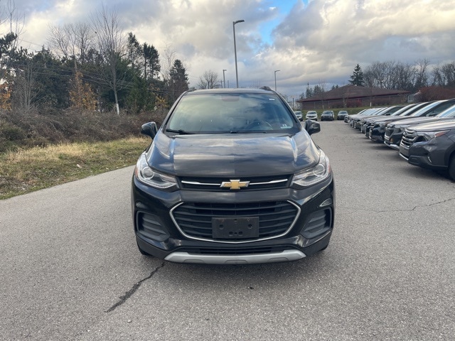 Thumbnail: 2019 Chevrolet Trax - 2