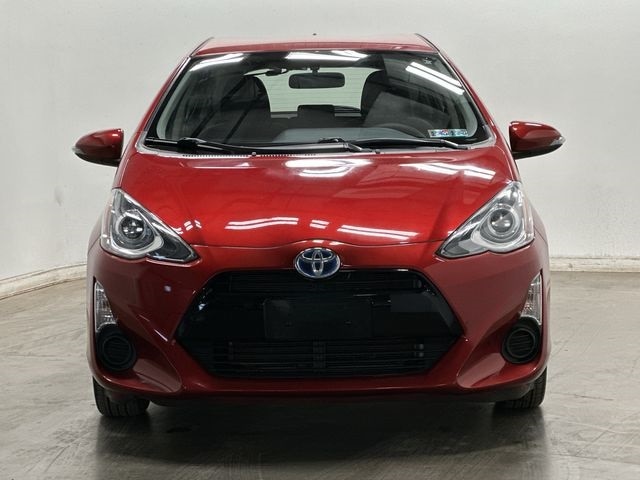 Thumbnail: 2015 Toyota Prius c - 26