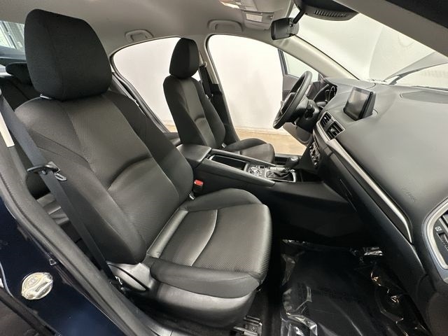 Thumbnail: 2018 Mazda Mazda3 - 21