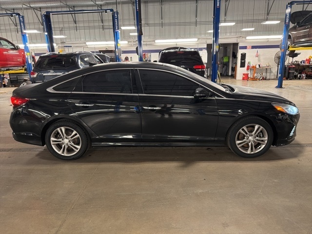 Thumbnail: 2019 Hyundai Sonata - 6