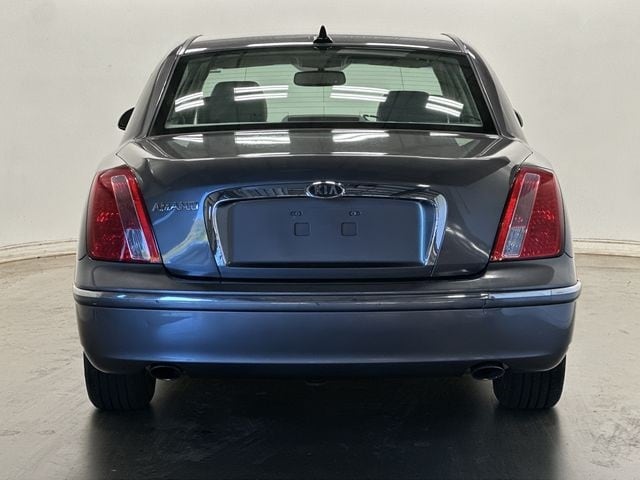 Thumbnail: 2009 Kia Amanti - 4