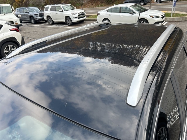 Thumbnail: 2017 Jeep Cherokee - 8