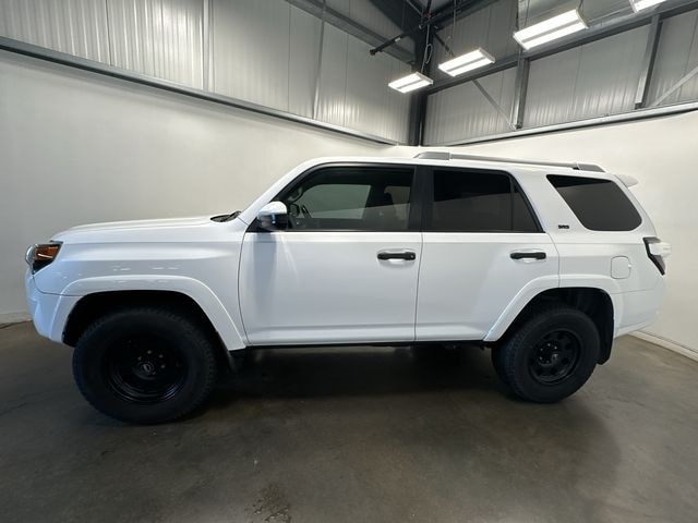 Thumbnail: 2015 Toyota 4Runner - 2