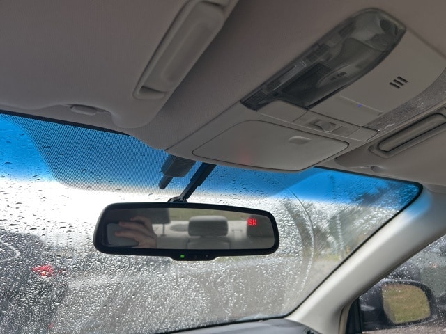 Thumbnail: 2013 Subaru Legacy - 10