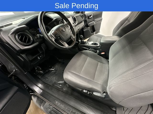 Thumbnail: 2018 Toyota Tacoma - 16