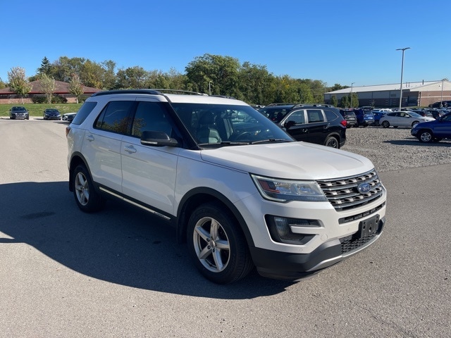 Thumbnail: 2016 Ford Explorer - 3