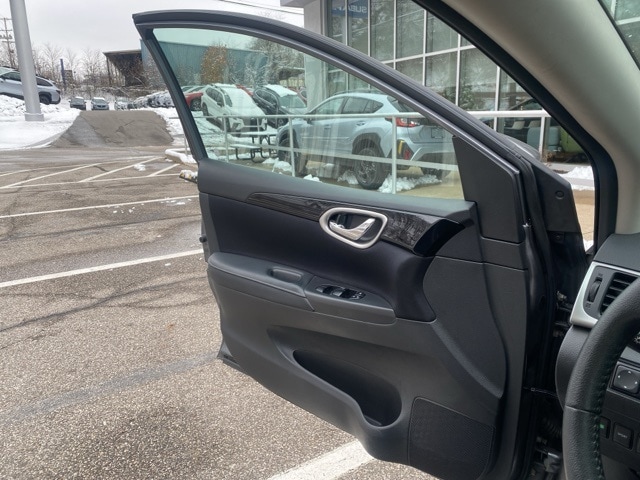 Thumbnail: 2018 Nissan Sentra - 17