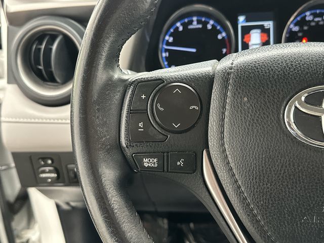 Thumbnail: 2017 Toyota RAV4 - 9