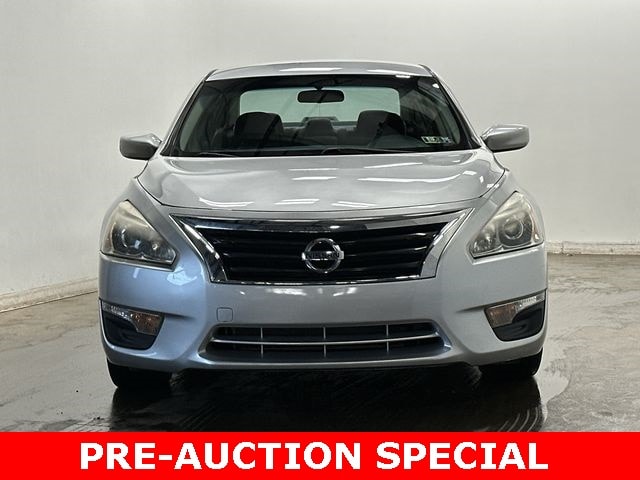 Thumbnail: 2013 Nissan Altima - 28