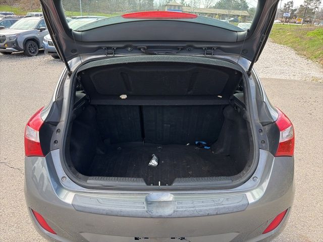 Thumbnail: 2016 Hyundai Elantra - 12