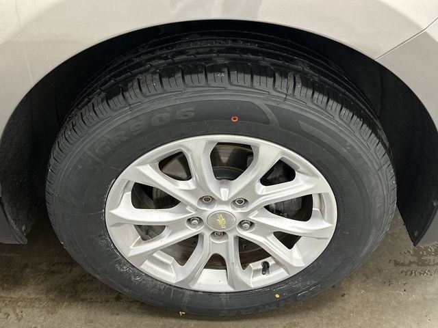 Thumbnail: 2018 Chevrolet Equinox - 5