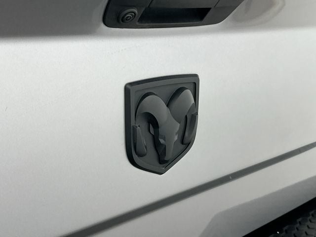Thumbnail: 2021 RAM 1500 Classic - 28