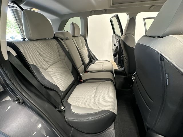 2022 Subaru Forester Premium 24