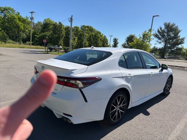 Thumbnail: 2023 Toyota Camry - 9