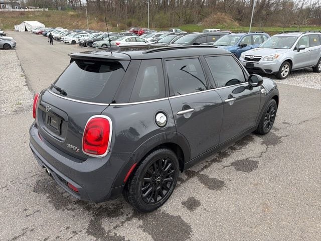 Thumbnail: 2019 MINI Cooper Hardtop - 9