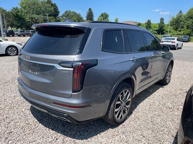Thumbnail: 2022 Cadillac XT6 - 5