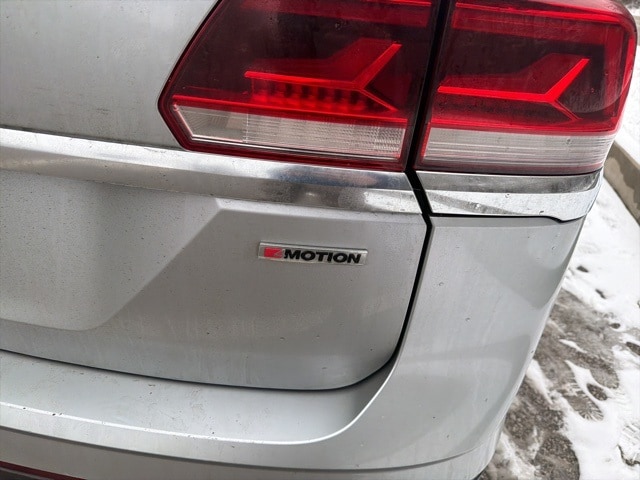 Thumbnail: 2021 Volkswagen Atlas - 8