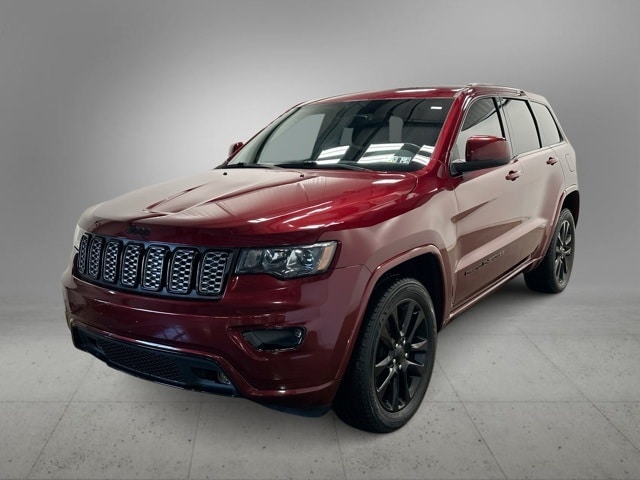 Thumbnail: 2018 Jeep Grand Cherokee - 1