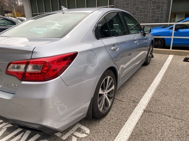 2018 Subaru Legacy Limited photo 3