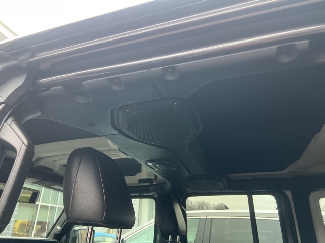 Thumbnail: 2019 Jeep Wrangler - 12