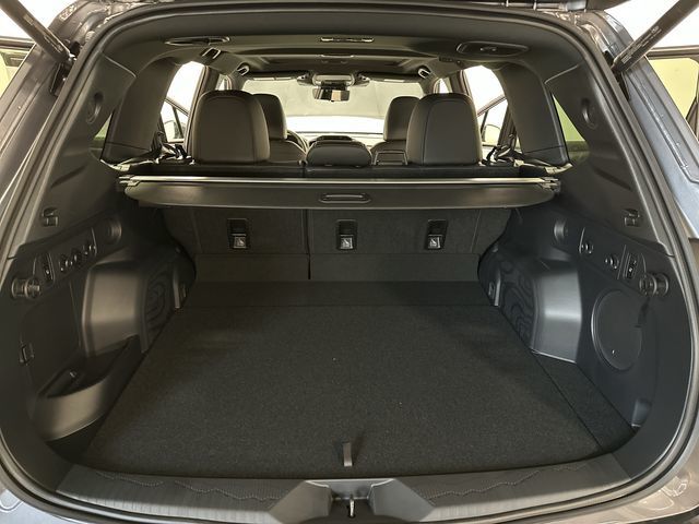 Thumbnail: 2026 Subaru Forester - 25