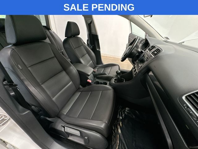 Thumbnail: 2012 Volkswagen Jetta - 20