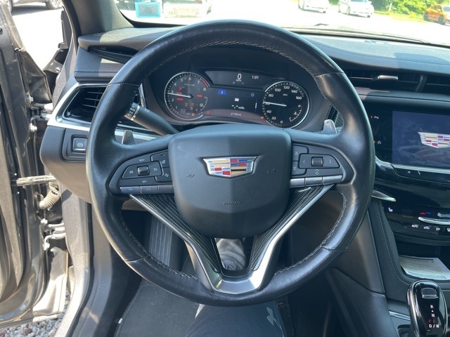 Thumbnail: 2022 Cadillac XT6 - 12