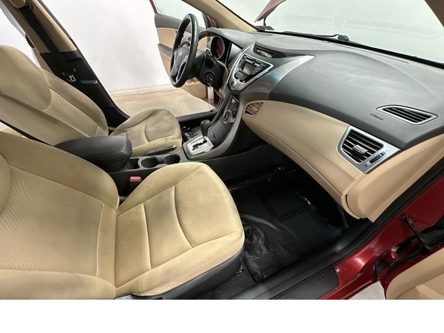 Thumbnail: 2012 Hyundai Elantra - 17