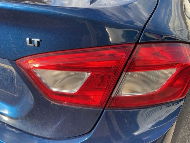 Thumbnail: 2019 Chevrolet Cruze - 12