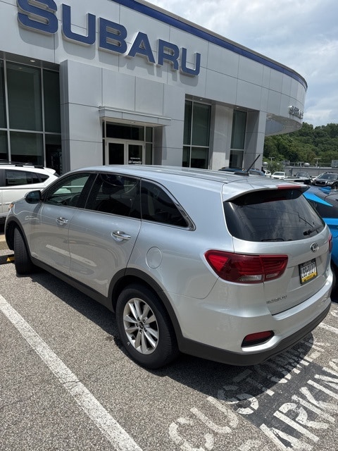 Thumbnail: 2019 Kia Sorento - 2