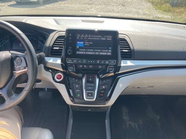 Thumbnail: 2018 Honda Odyssey - 15