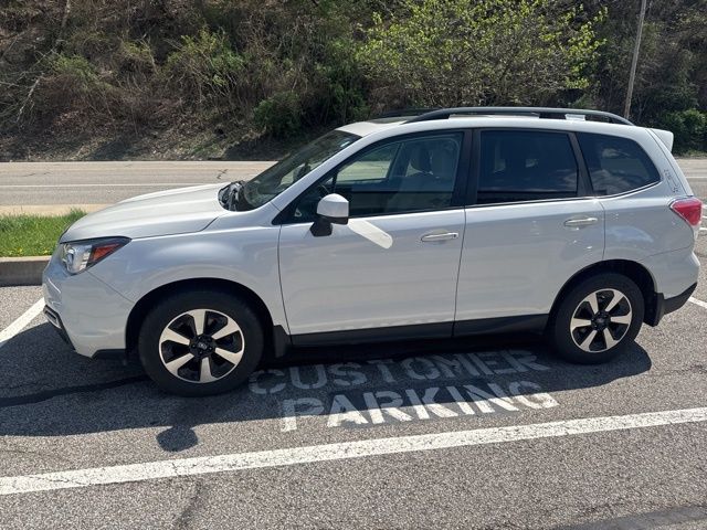 Thumbnail: 2018 Subaru Forester - 3