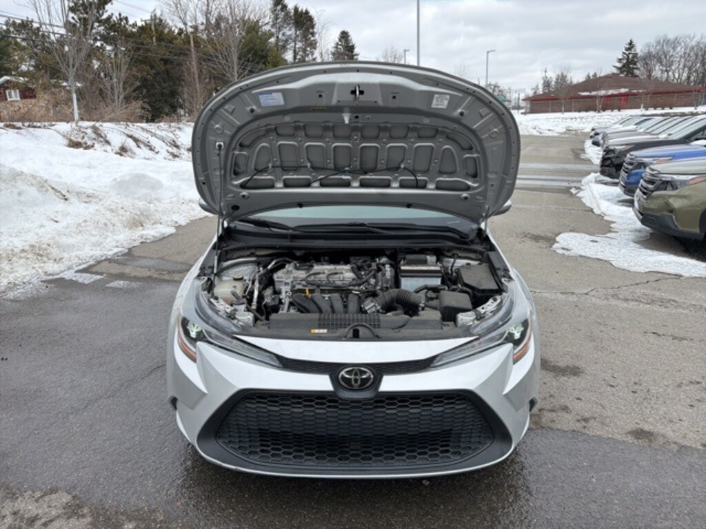 Used 2022 Toyota Corolla LE Sedan
