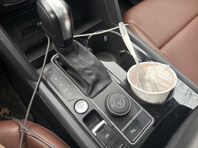 Thumbnail: 2021 Volkswagen Atlas - 15