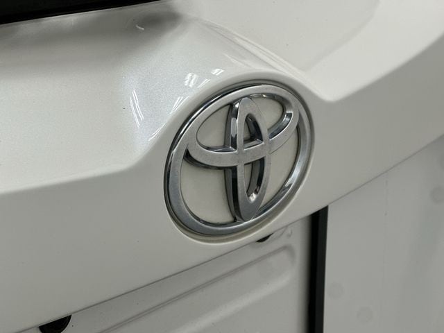 Thumbnail: 2013 Toyota RAV4 - 27