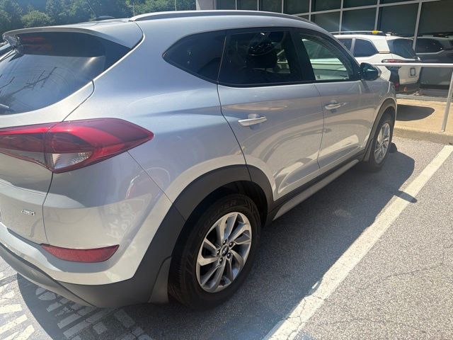 Thumbnail: 2017 Hyundai Tucson - 7