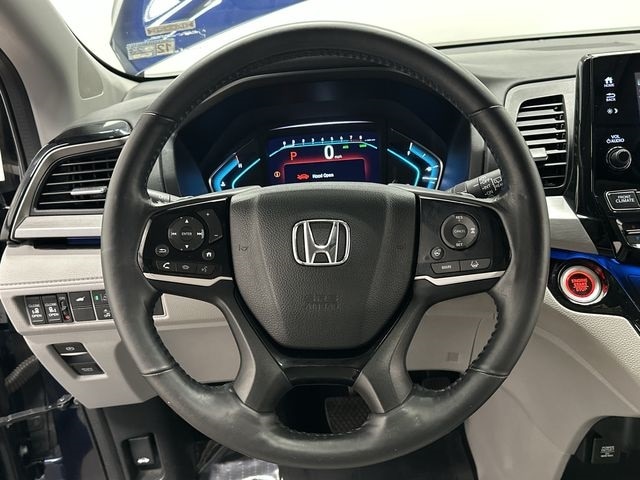 Thumbnail: 2018 Honda Odyssey - 8