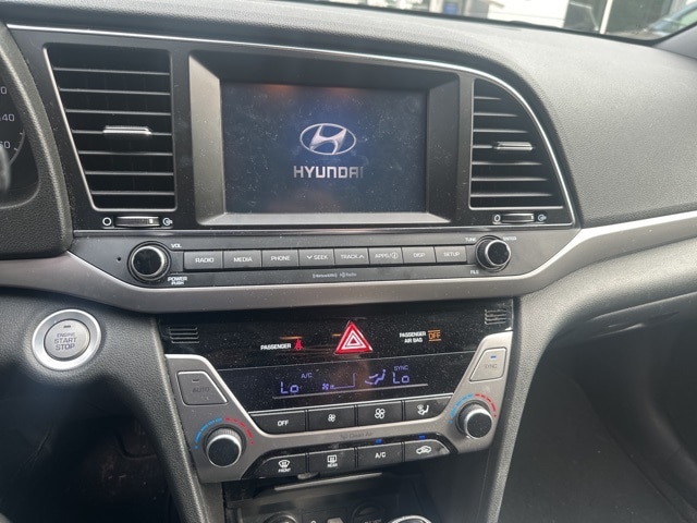 Thumbnail: 2018 Hyundai Elantra - 9