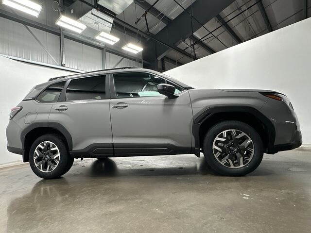 2026 Subaru Forester Premium Base photo 3