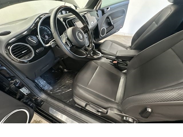 Thumbnail: 2014 Volkswagen Beetle - 13