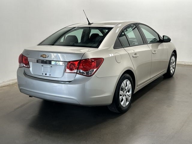 Thumbnail: 2013 Chevrolet Cruze - 28
