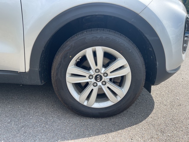 Thumbnail: 2019 Kia Sportage - 4