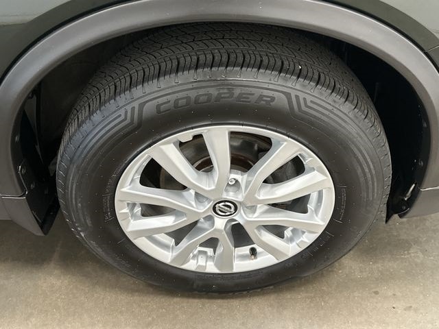 2018 Nissan Rogue SV 5