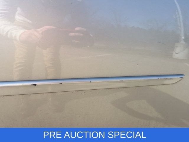 Thumbnail: 2015 Chevrolet Malibu - 11