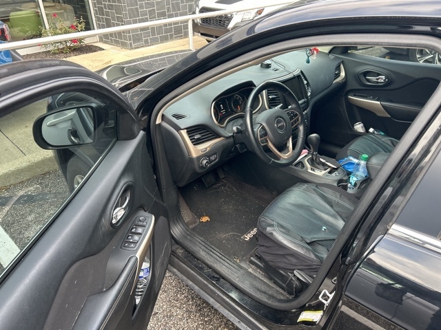 Thumbnail: 2017 Jeep Cherokee - 5