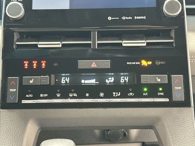 Thumbnail: 2021 Toyota Avalon - 15